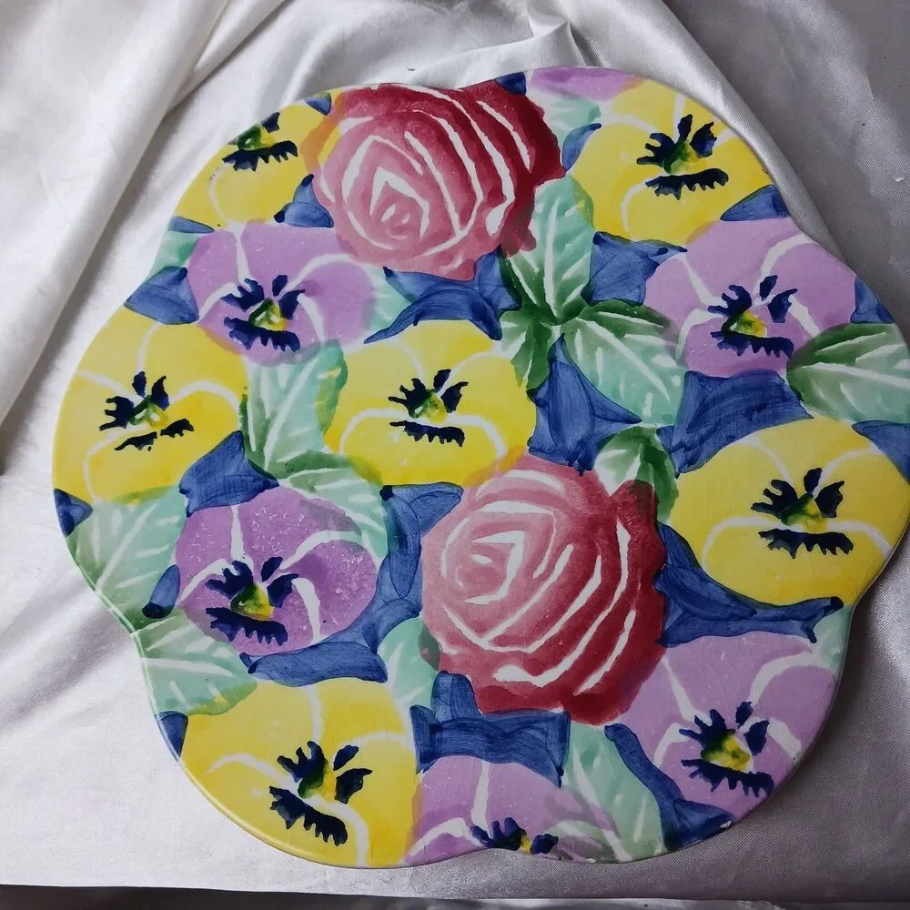 VINTAGE HAND PAINTED SCALLOPED EDGE MADE IN ITALY 8 1/2''  PLATE LOT OF 5 (FAIR)